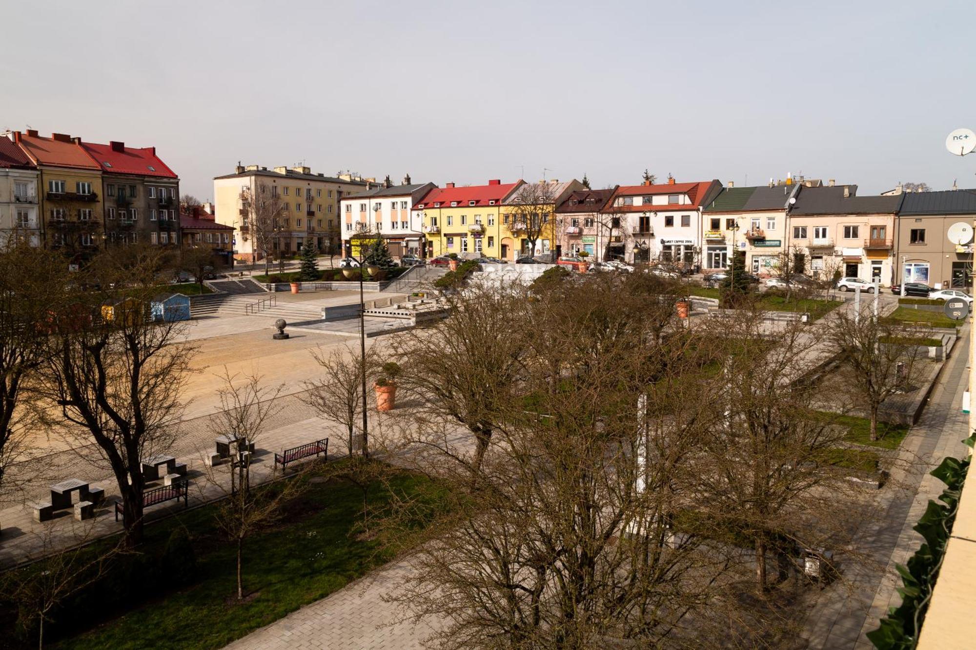 Apartament Rynek 10 Ostrowiec Swietokrzyski Ngoại thất bức ảnh